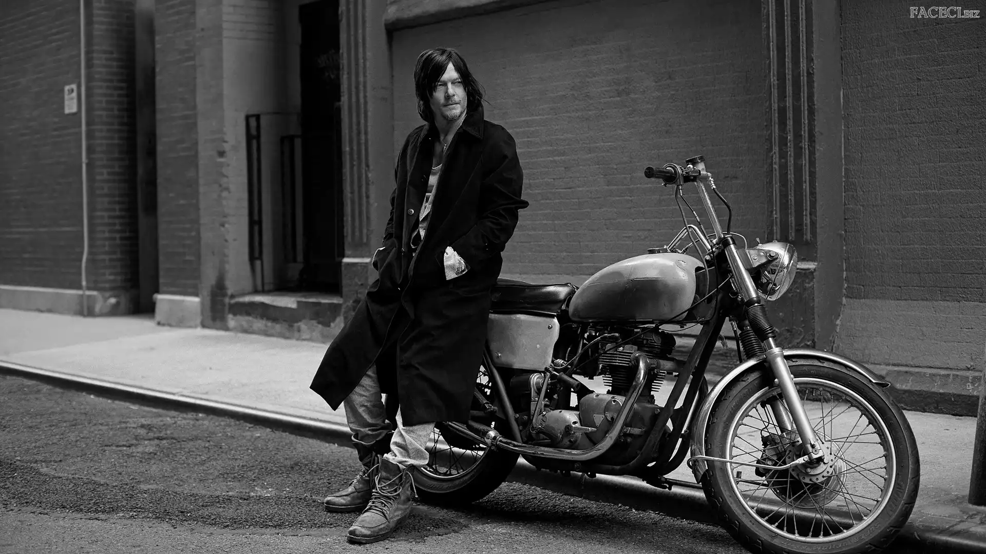 Czarno-białe, Norman Reedus, Motocykl